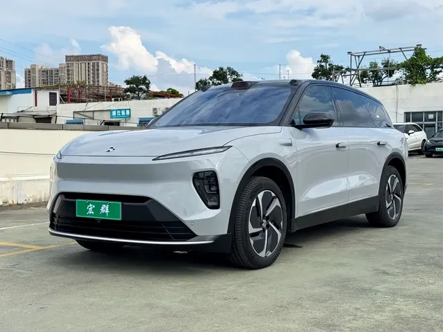 NIO ES8 2023 75kWh Executive Edition