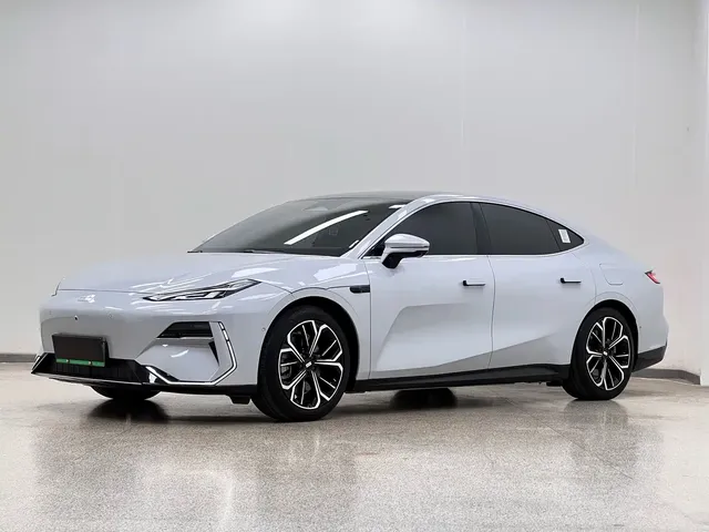 Geely Galaxy E8 2025 700km Long Voyage Smart Drive Edition