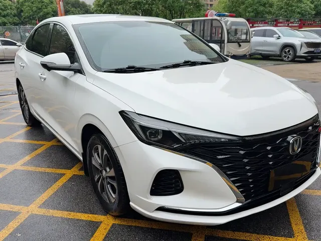 Changan Eado 2022 PLUS Blue Whale NE 1.4T GDI DCT Premium Edition