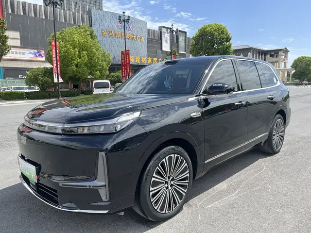 Geely Galaxy M9 2025 Base Model