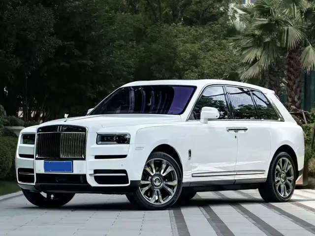 Rolls-Royce Cullinan 2018 5-Seater Version