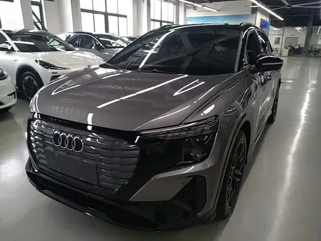 Audi Q5 e-tron 2022 40 e-tron Starlight Edition Mecha Suit Sun Chaser Version