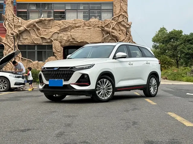 Changan Oshan X7 PLUS 2022 1.5T Blue Whale Automatic Geeker Navigation Edition