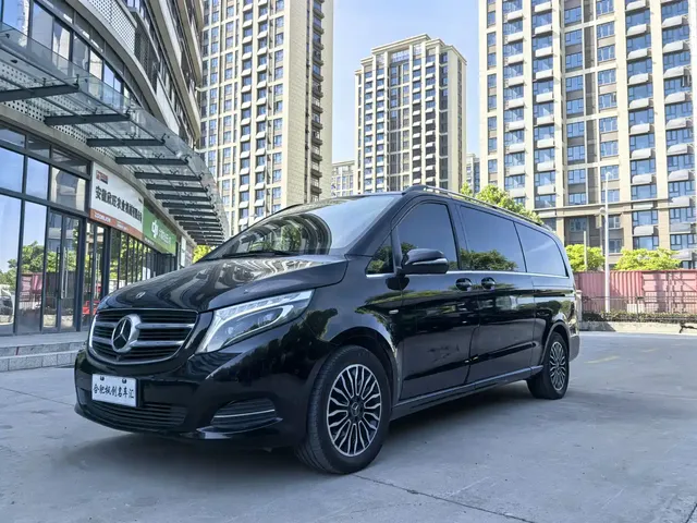 Mercedes-Benz V-Class 2017 Model V 260 L Premium Extended Edition