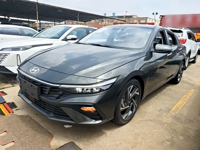 Hyundai Elantra 2023 1.5L CVT GLX Elite Edition