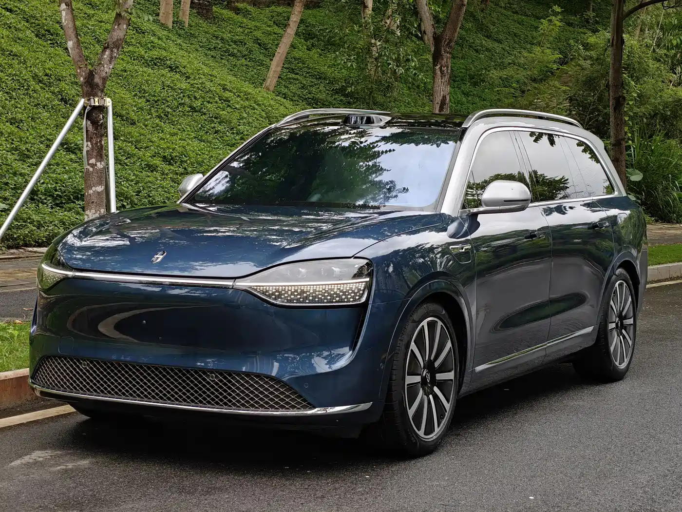 AITO Wenjie AITO M9 2024 Range Extender Max Edition 42kWh 6-seater