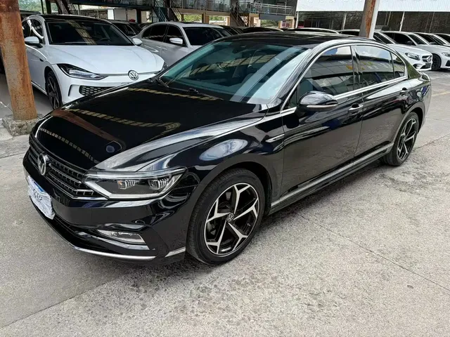 Volkswagen Magotan 2023 Model 2 Million Commemorative Edition 330TSI DSG Luxury