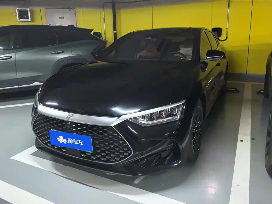 BYD Han 2022 DM-i 121KM Prestige