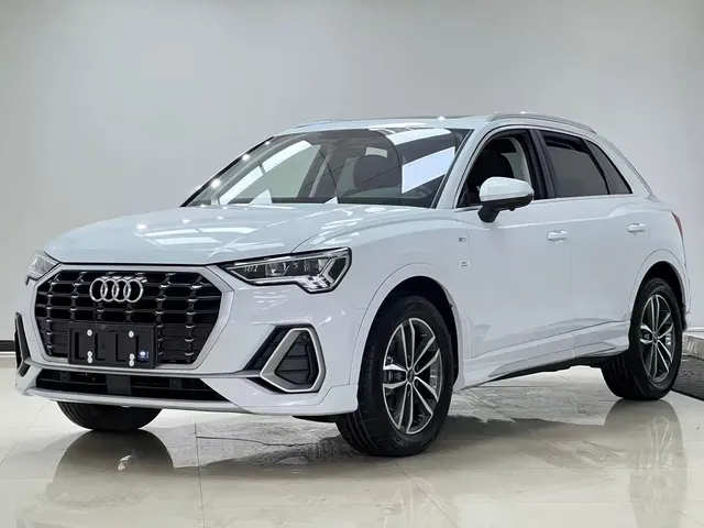 Audi Q3 2023 35 TFSI Progressive Dynamic (1.4T)