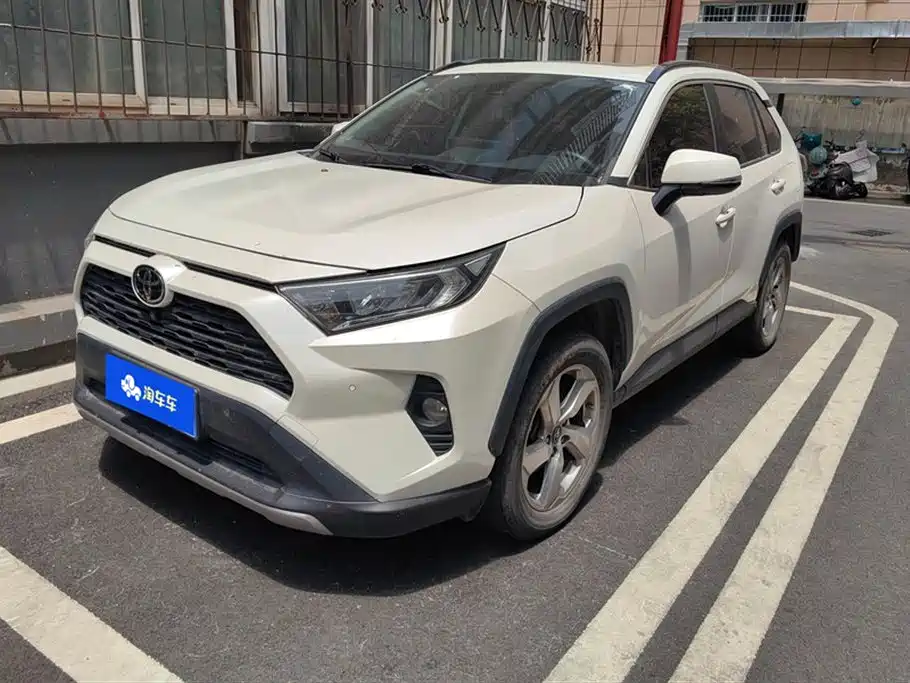 Toyota RAV4 Rongfang 2020 2.0L CVT 2WD Fashion PLUS