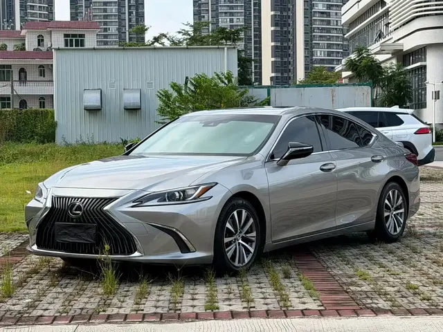 Lexus ES 2018 200 Luxury Edition China V