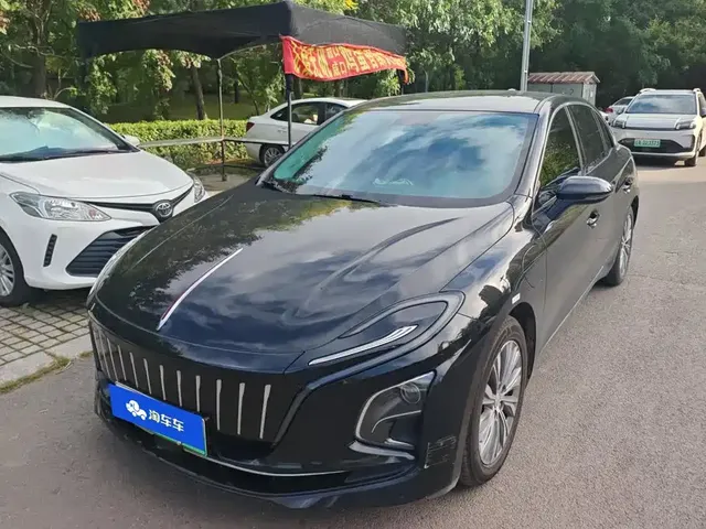 Hongqi E-QM5 2022 431km Charging Enjoyment Edition