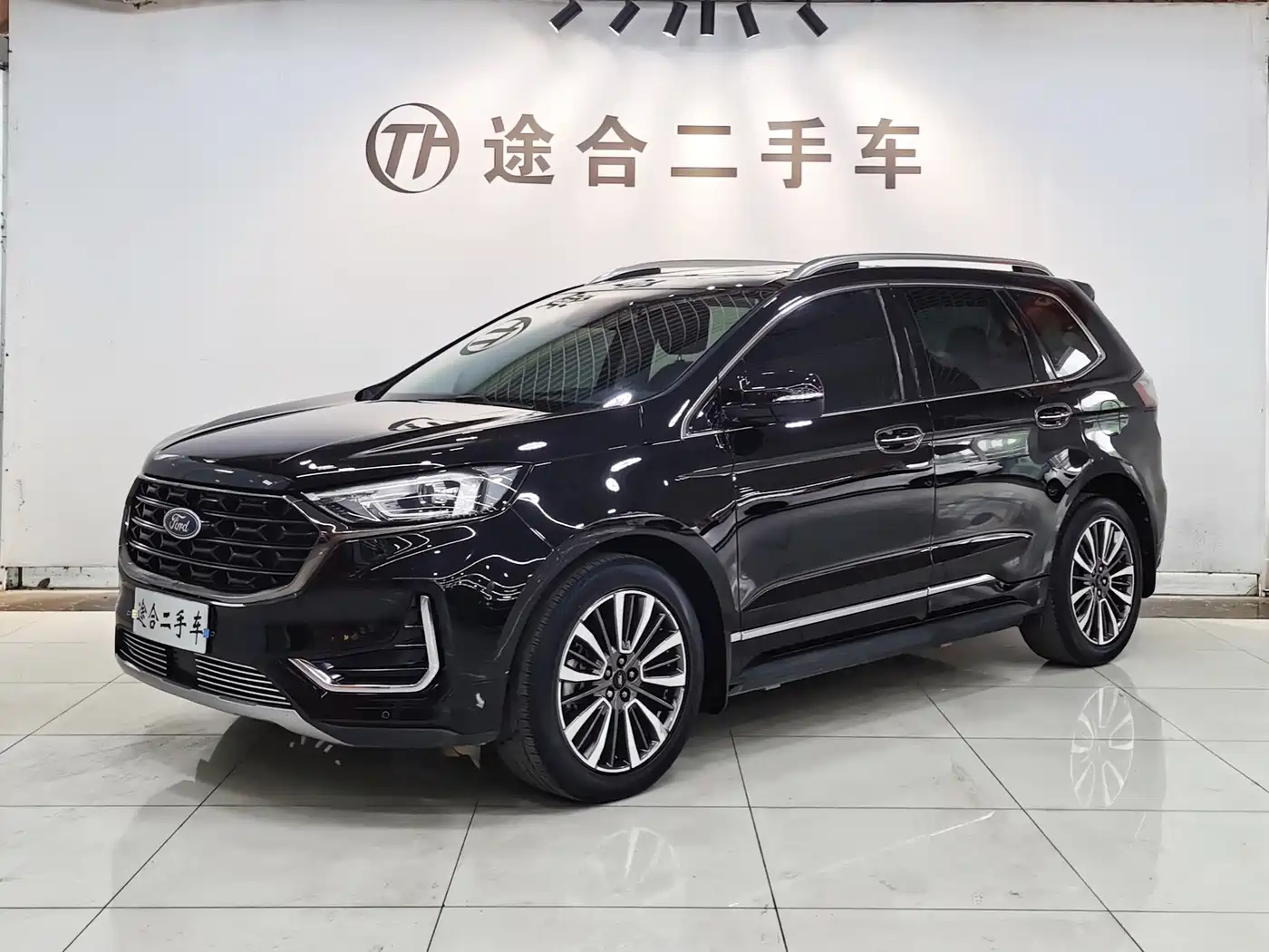Ford Edge 2021 PLUS EcoBoost 245 FWD Luxury Sharp 7-seater