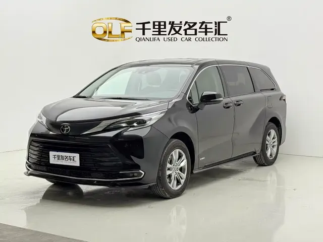 Toyota Sienna 2024 2.5L Hybrid Comfort Edition