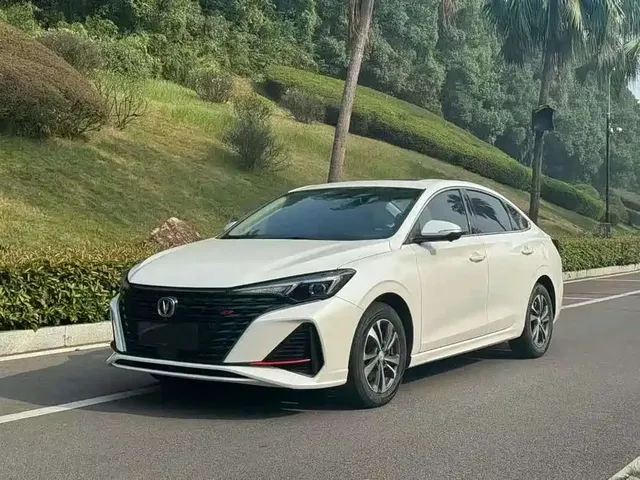 Changan Eado 2022 PLUS Blue Whale NE 1.4T GDI DCT Premium Edition