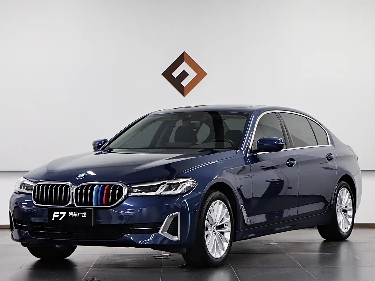 BMW 5 Series 2022 Model Second Facelift 525Li Luxury Package