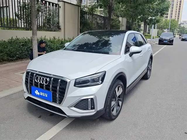 Audi Q2L 2022 35 TFSI Fashion Elegance