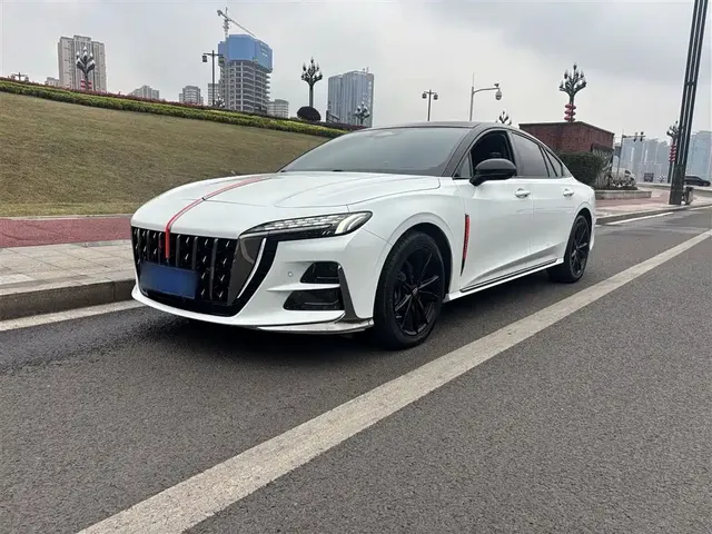 Hongqi H6 2023 2.0T Premium Edition