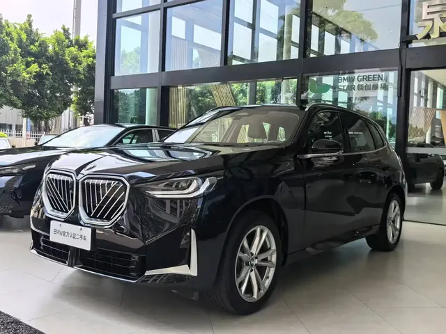 BMW X3 2025 xDrive25L Luxury Package