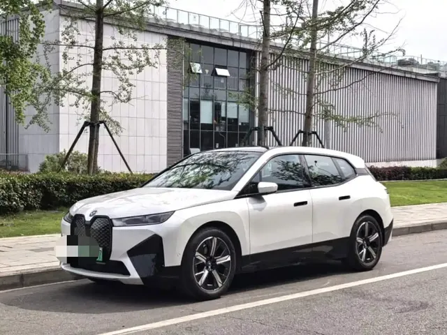BMW iX 2022 xDrive40