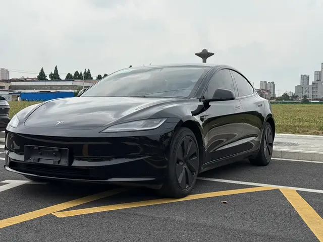 Tesla Model 3 2023 Rear-Wheel Drive