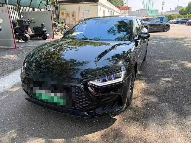 BYD Han 2023 DM-p War God Edition