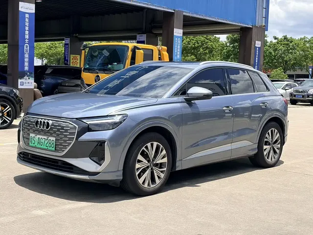 Audi Q4 e-tron 2024 40 e-tron Pioneer Edition