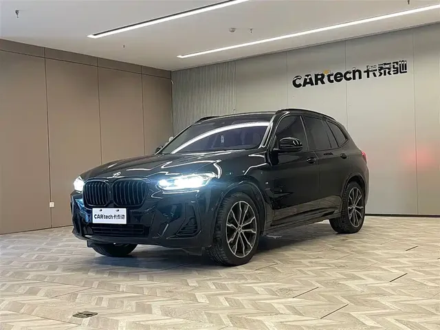 BMW X3 2023 xDrive30i Leading M Night Package