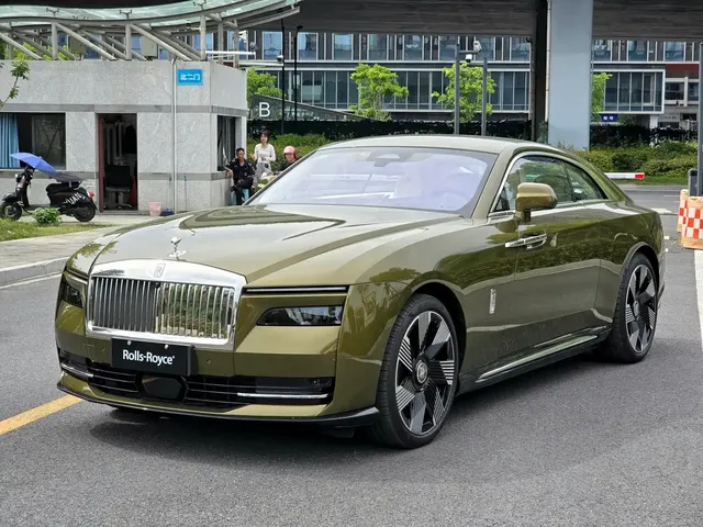 Rolls-Royce Spectre 2024 Standard Model