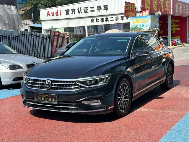 Volkswagen Magotan 2023 2 Million Units Anniversary Edition 330TSI DSG Leading Type