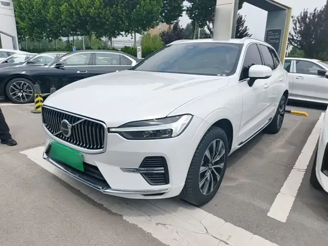 Volvo XC60 2024 B5 AWD Zhiyuan Luxury Edition