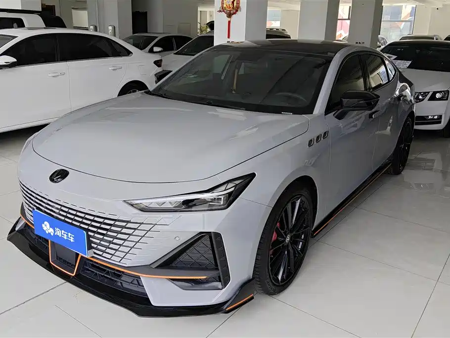 Changan UNI-V 2022 1.5T Premium Model