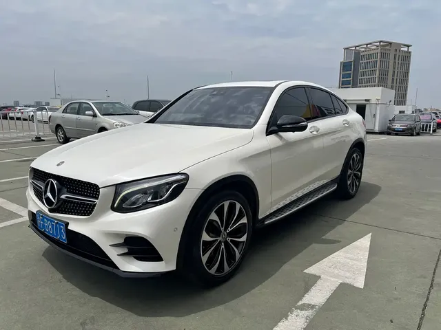 Mercedes-Benz GLC Coupe 2019 GLC 260 4MATIC Coupe SUV