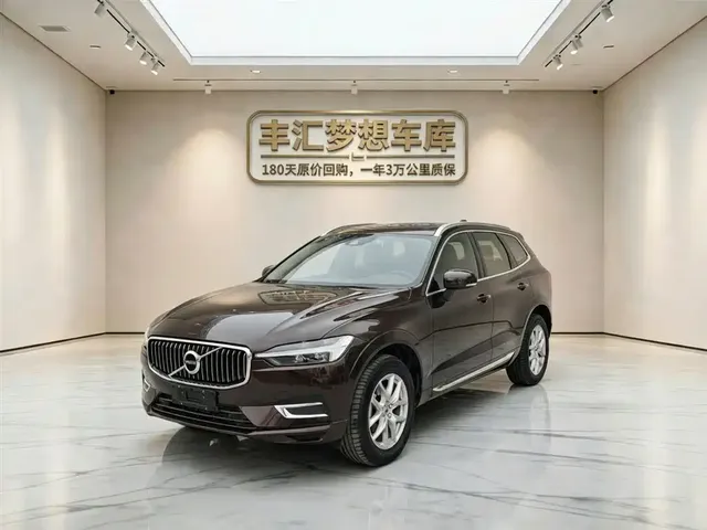 Volvo XC60 2021 T5 AWD Momentum