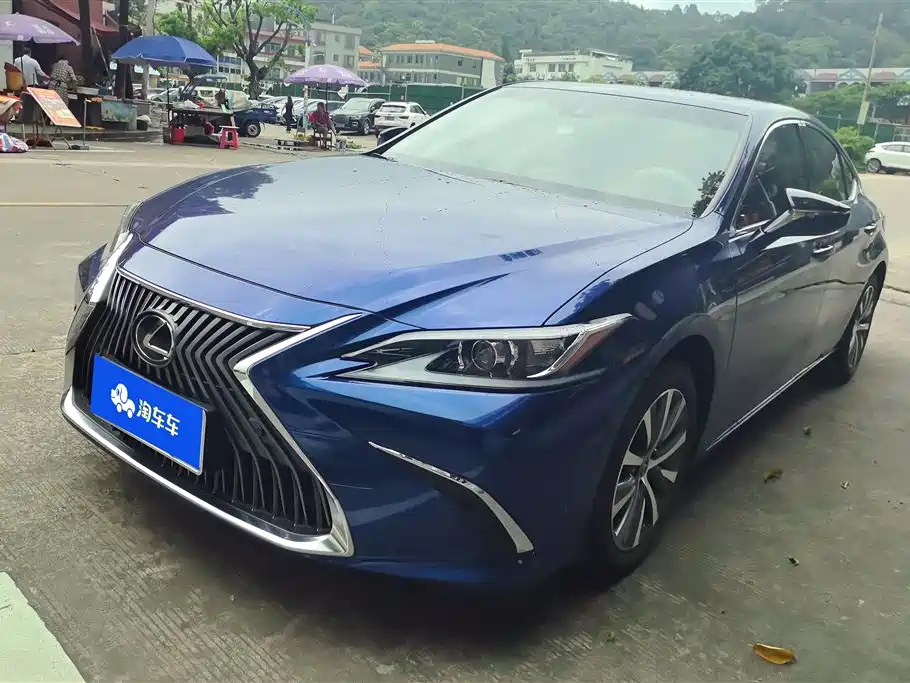 Lexus ES 2020 200 Excellence