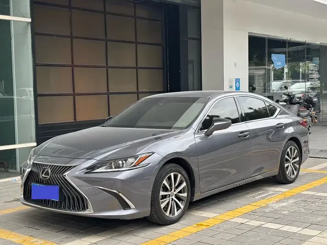 Lexus ES 2020 200 Excellence