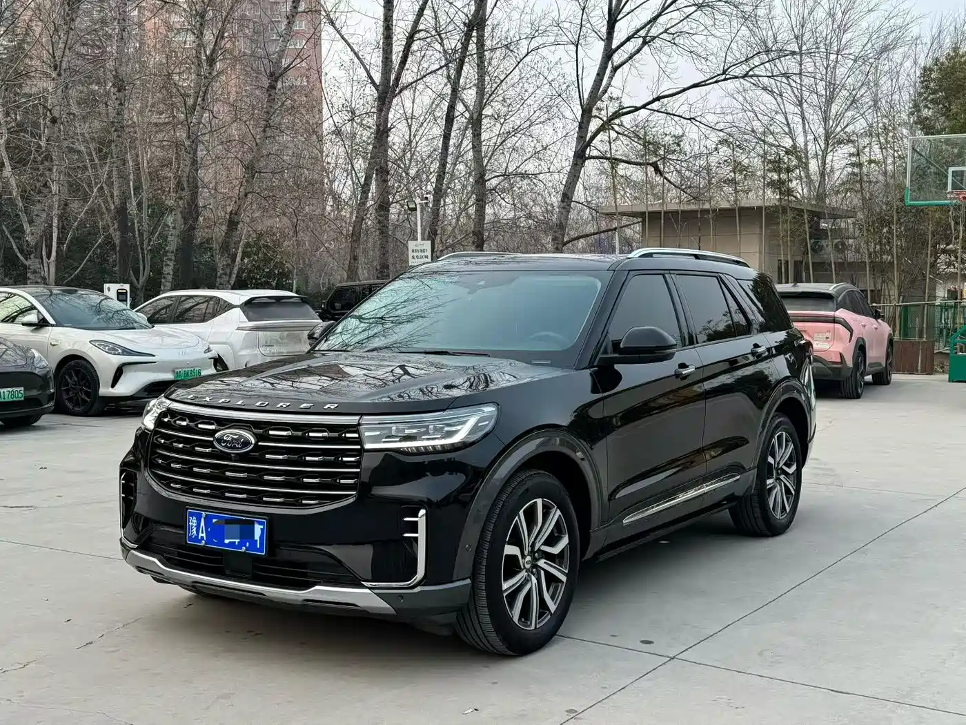 Ford Explorer 2023 EcoBoost 285 AWD Titanium Edition 7-Seater