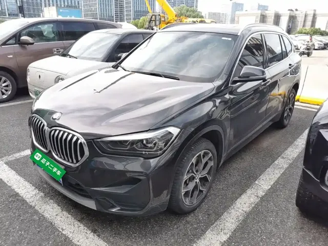 BMW X1 2022 sDrive25Li Leading