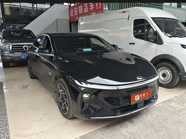Changan Qiyuan A07 2025 Pure Electric Deluxe Edition 710 Long Range