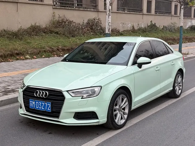 Audi A3 2018 30th Anniversary Limousine 35 TFSI Progressive