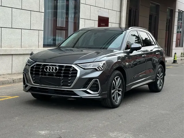 Audi Q3 2022 35 TFSI Progressive Dynamic