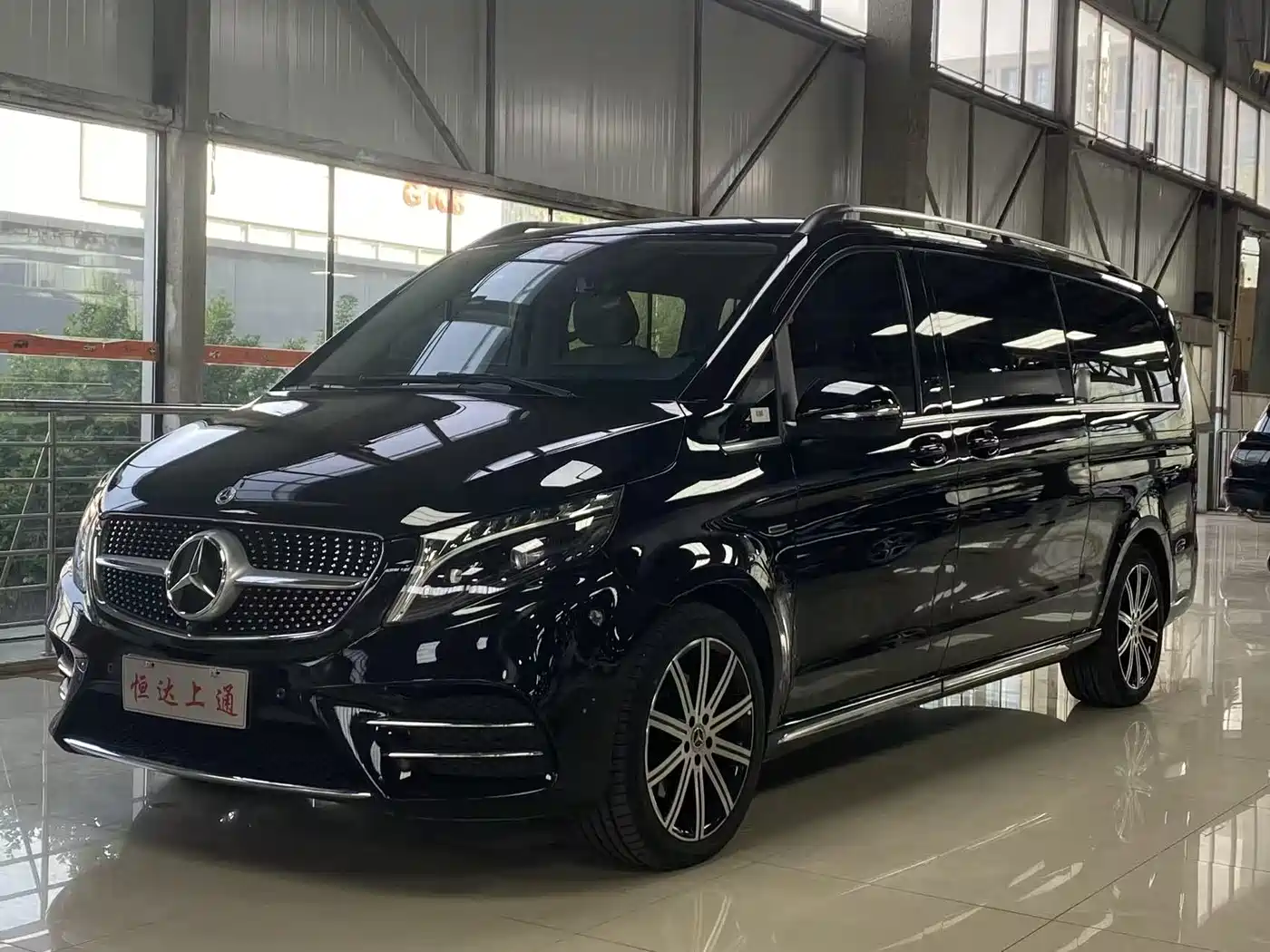 Mercedes-Benz V-Class 2022 V 260 L Long Wheelbase Luxury Edition