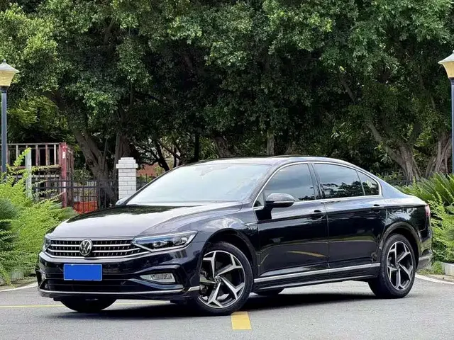 Volkswagen Magotan 2023 Model 2 Million Commemorative Edition 330TSI DSG Luxury