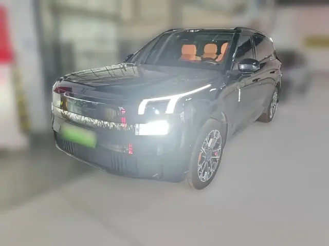 Lynk & Co 900 2025 1.5T Ultra