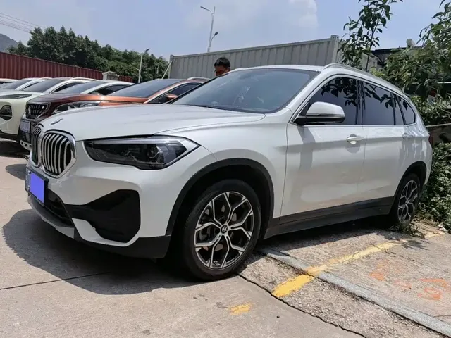 BMW X1 2022 sDrive25Li Leading