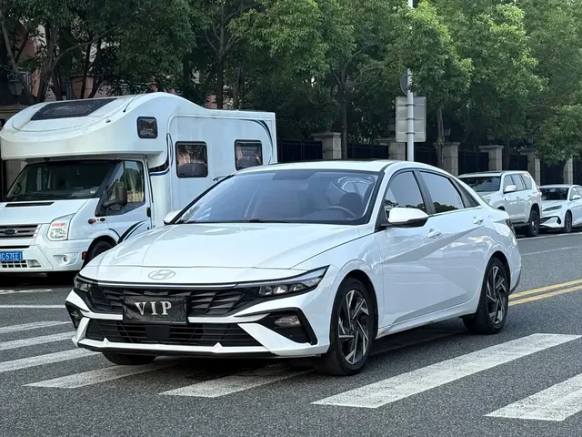 Hyundai Elantra 2023 1.5L CVT GLX Elite Edition
