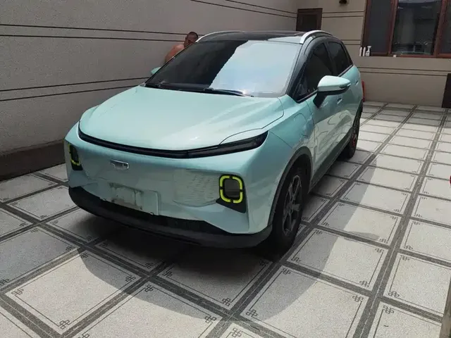 Geely Geometry E Firefly 2022 401KM Delicate Tiger 4-seater