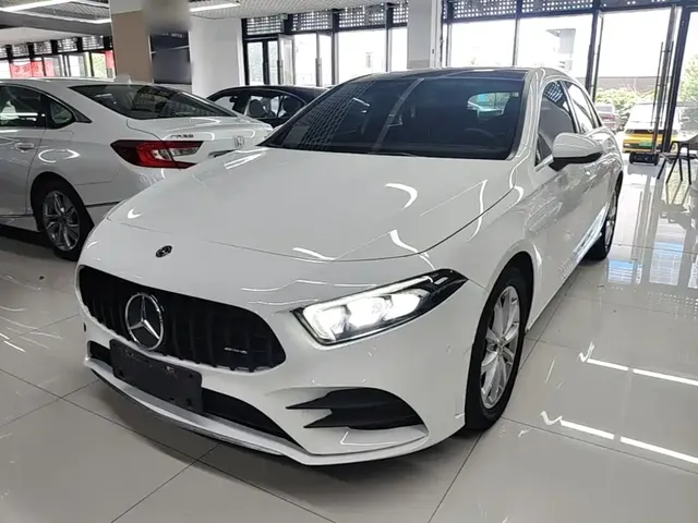 Mercedes-Benz A-Class (Import) 2019 A 200 Fashion Version