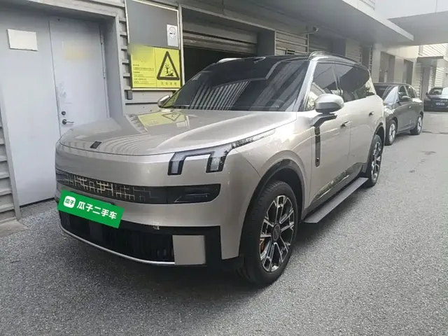 Lynk & Co 900 2025 2.0T Ultra