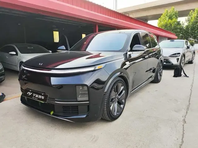 Li Auto Li Xiang L9 2023 Model Pro